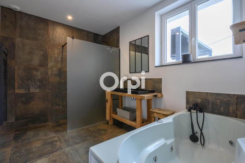 Maison - 177 m² - 6 pièces