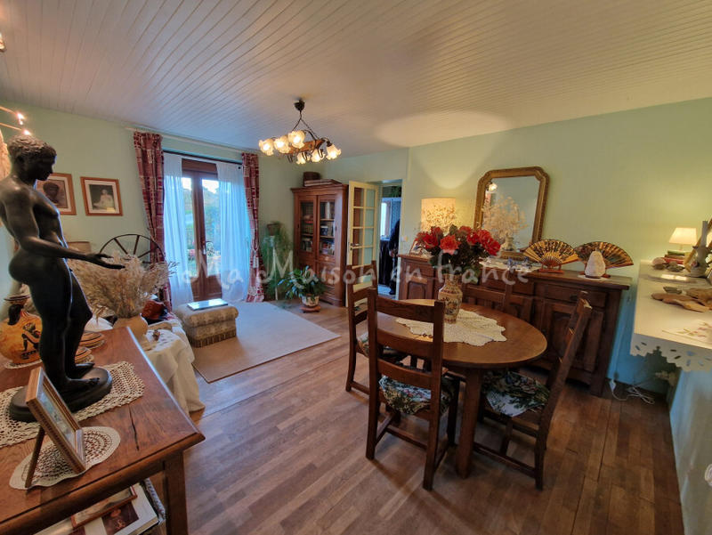 Maison - 164 m² - 7 pièces