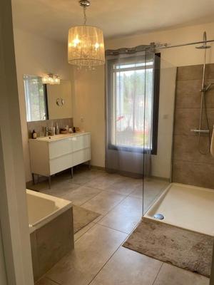 Propriété - 755 m² - 28 pièces