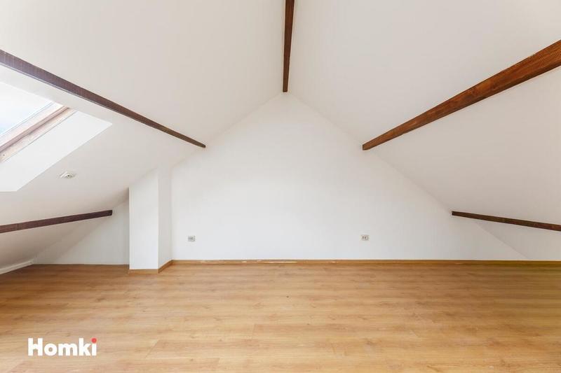 Maison - 180 m² - 6 pièces