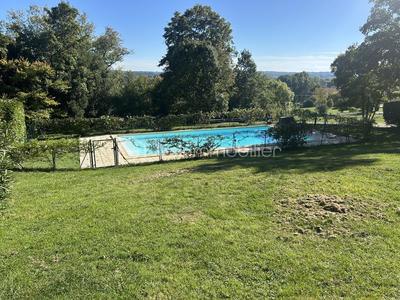 Château - 722 m² - 19 pièces