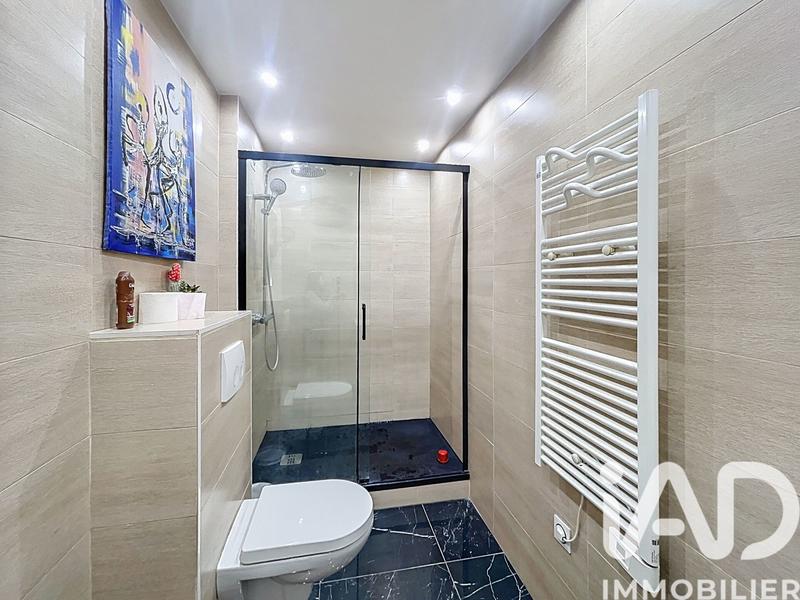 Appartement - 92 m² - 5 pièces