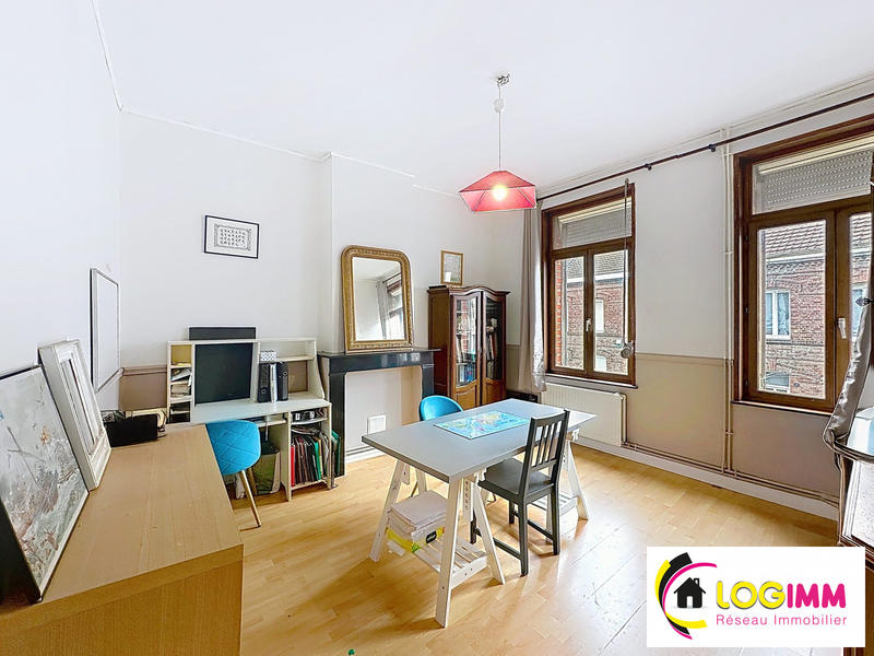 Maison - 170 m² - 9 pièces