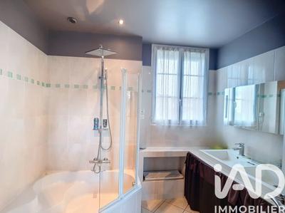 Maison - 150 m² - 7 pièces