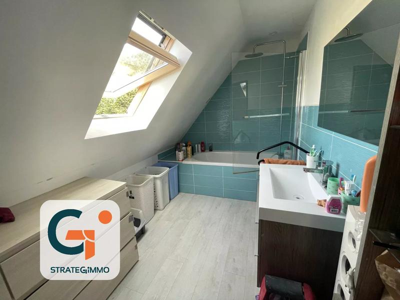 Maison - 97 m² - 6 pièces