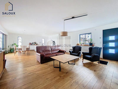 Maison - 128 m² - 4 pièces