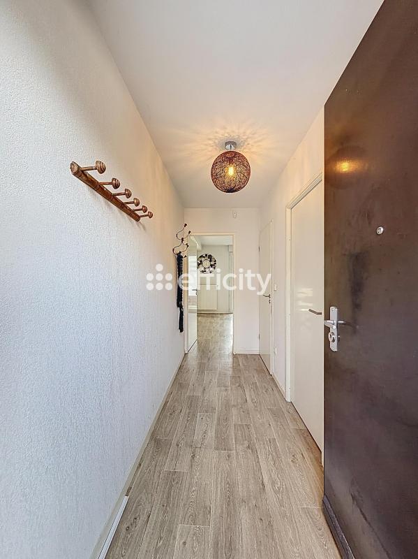 Appartement - 84 m² - 4 pièces