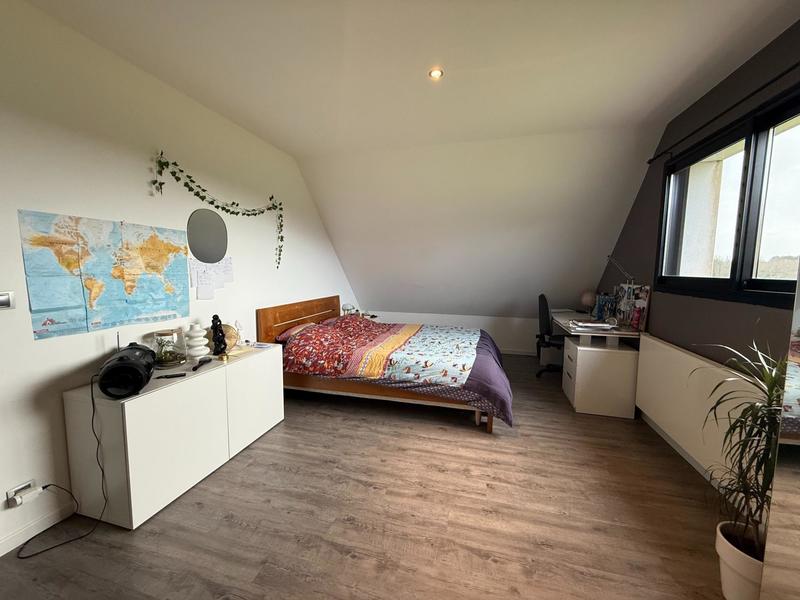 Maison - 180 m² - 7 pièces