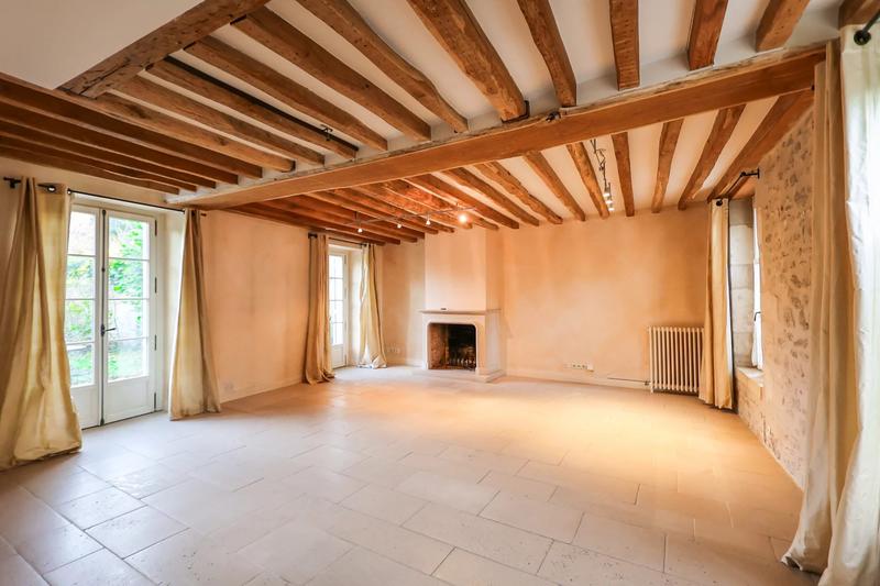 Maison - 220 m² - 7 pièces