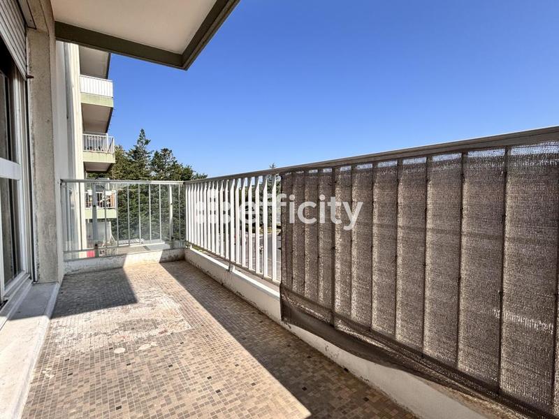 Appartement - 80 m² - 4 pièces