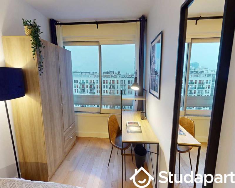 Chambre - 100 m² - 1 pièce