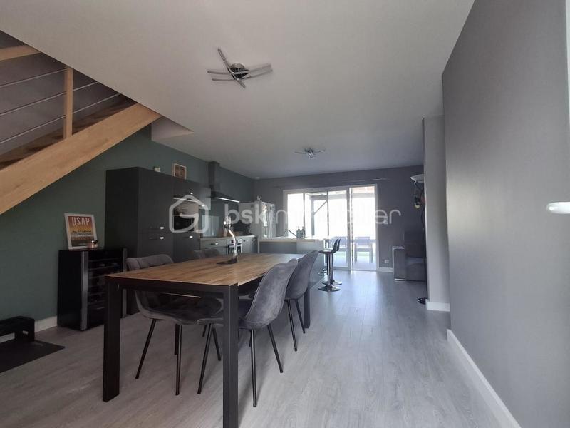 Maison - 90 m² - 4 pièces