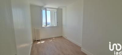 Appartement - 90 m² - 5 pièces