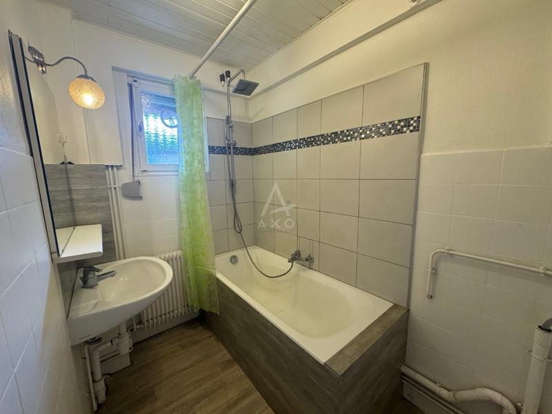 Appartement - 79 m² - 5 pièces