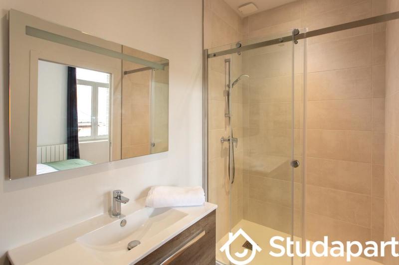 Chambre - 25 m² - 1 pièce