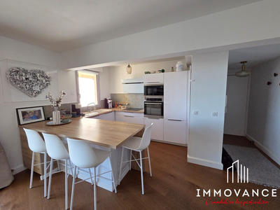 Appartement - 80 m² - 4 pièces