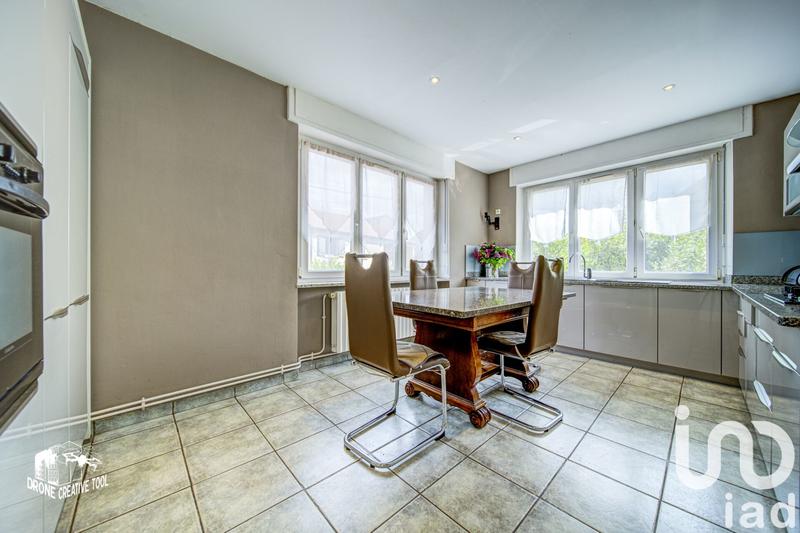 Maison - 177 m² - 6 pièces