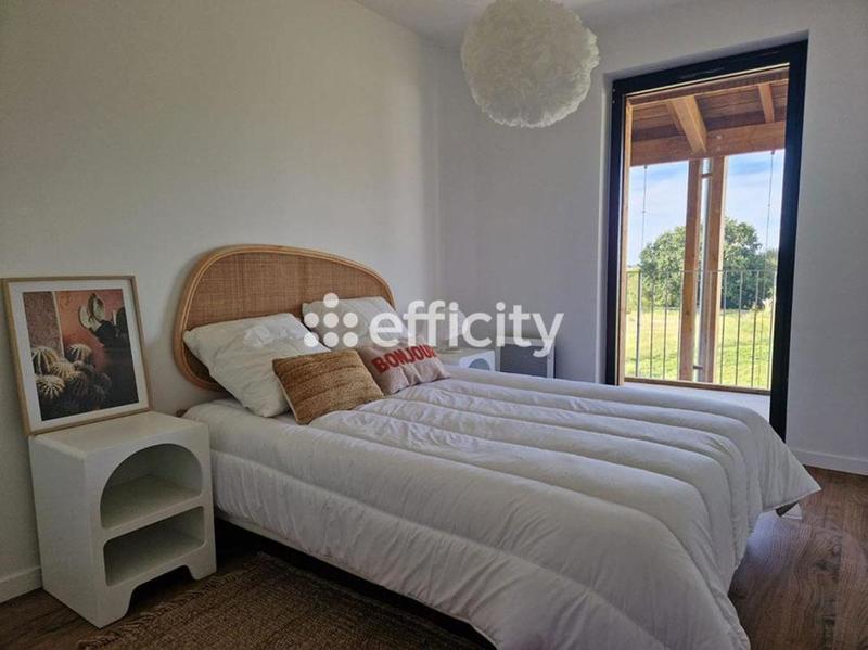 Appartement - 93 m² - 4 pièces