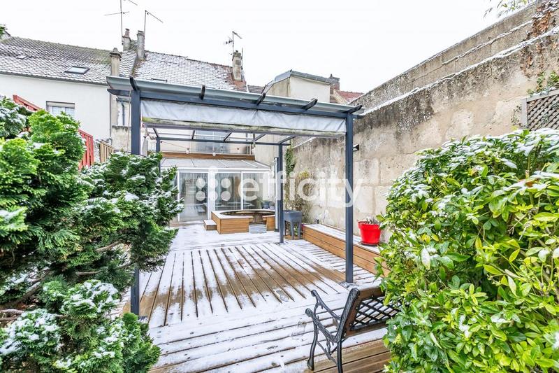 Maison - 133 m² - 6 pièces