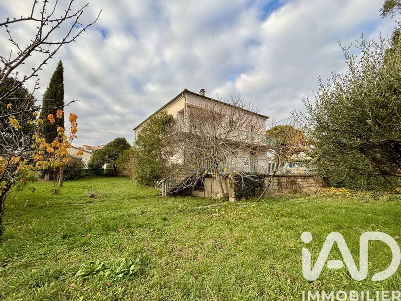 Maison - 190 m² - 6 pièces