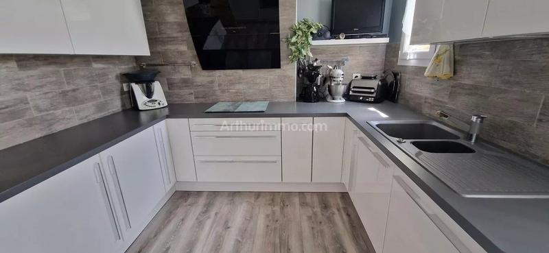 Appartement - 110 m² - 4 pièces