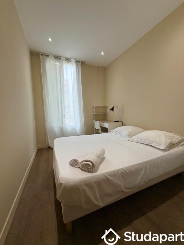 Chambre - 11 m² - 1 pièce