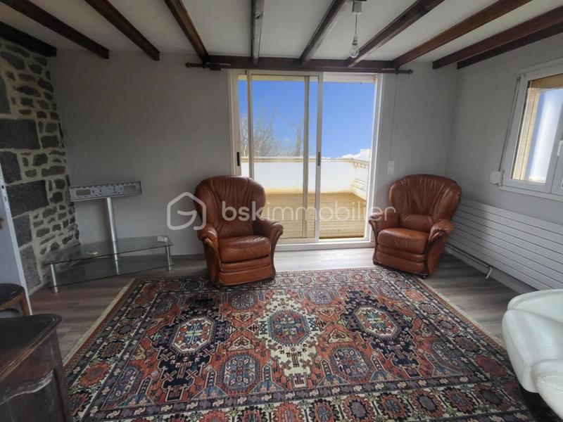 Maison - 140 m² - 5 pièces