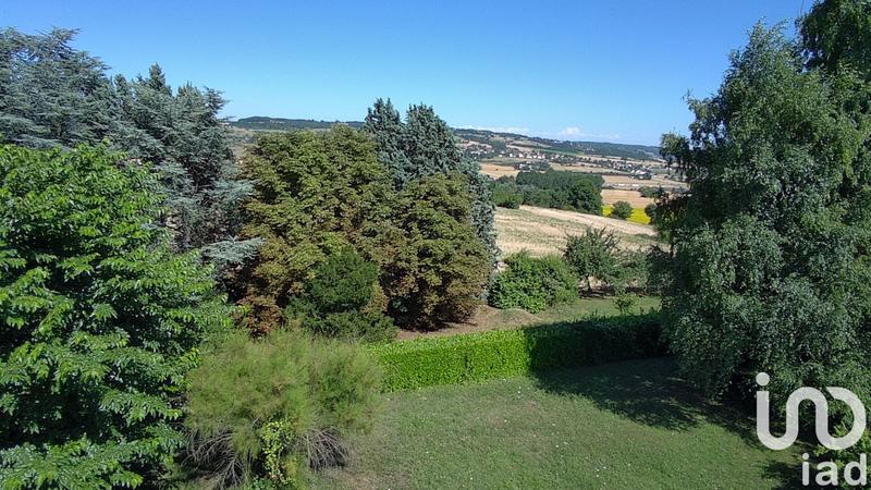 Maison - 187 m² - 9 pièces