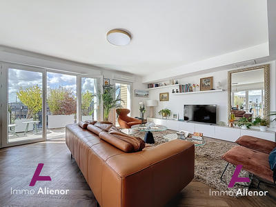 Appartement - 140 m² - 5 pièces