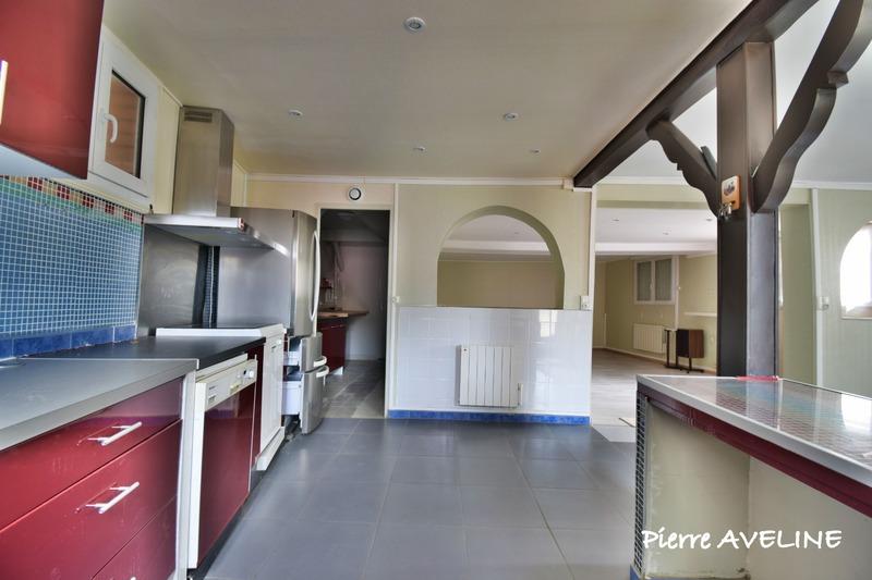 Maison - 187 m² - 7 pièces