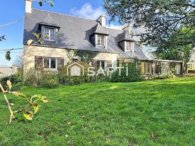 Maison - 160 m² - 9 pièces