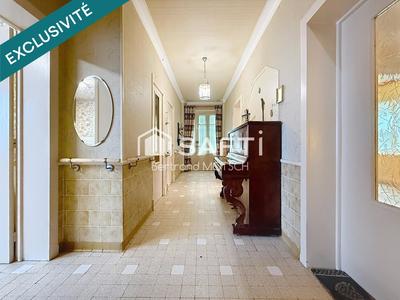 Maison - 162 m² - 12 pièces