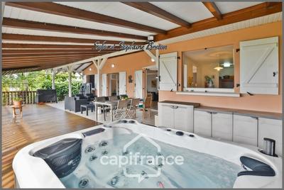 Maison - 105 m² - 5 pièces