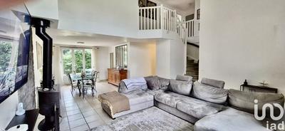 Maison - 157 m² - 7 pièces