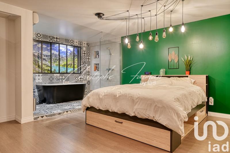 Appartement - 80 m² - 4 pièces