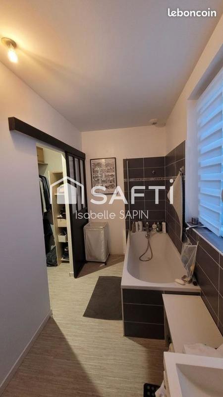 Maison - 150 m² - 5 pièces