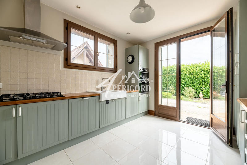 Maison traditionnelle - 145 m² - 6 pièces