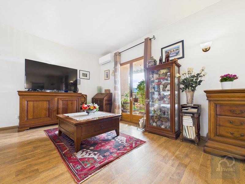 Maison traditionnelle - 105 m² - 5 pièces