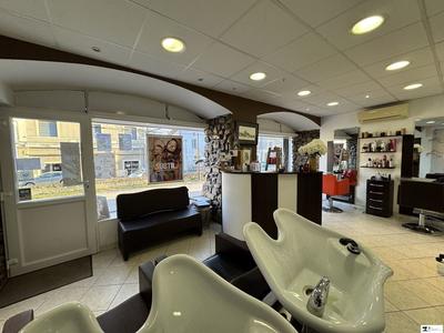 Fonds de commerce - Local commercial - 32 m²