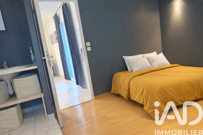 Maison - 250 m² - 6 pièces