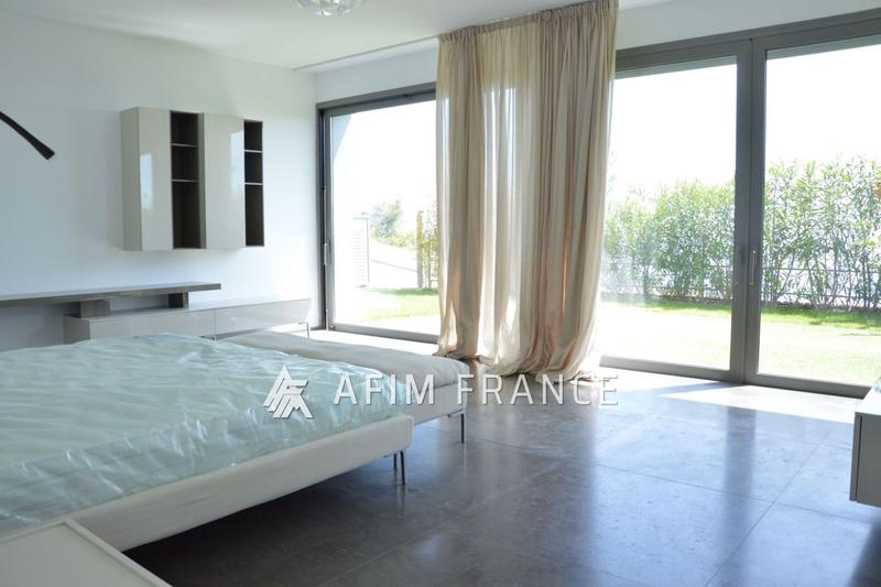 Villa - 380 m² - 8 pièces
