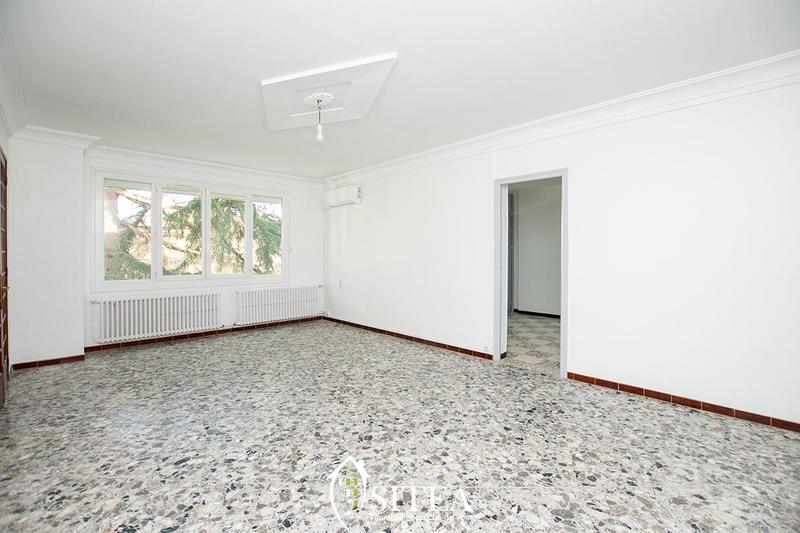 Maison - 257 m² - 10 pièces