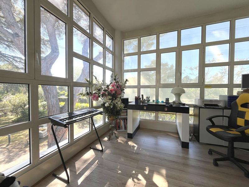 Maison - 273 m² - 7 pièces