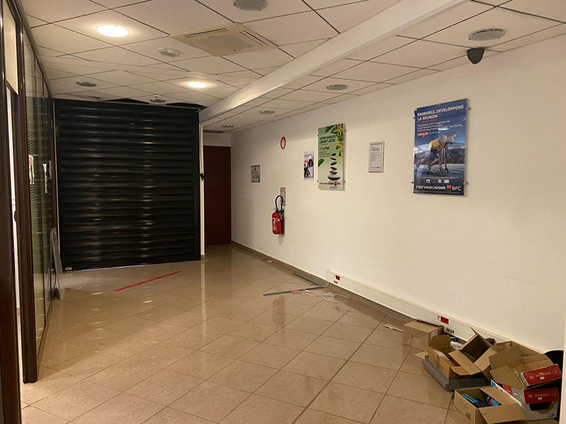 Local commercial - 116 m² - 7 pièces