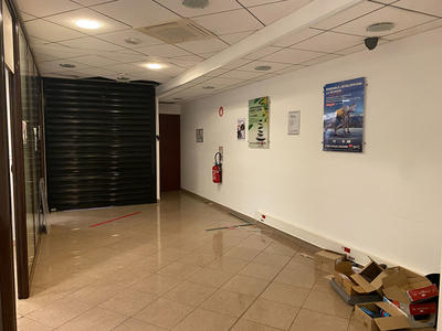 Local commercial - 116 m² - 7 pièces