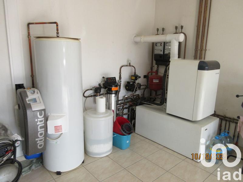 Maison - 200 m² - 9 pièces