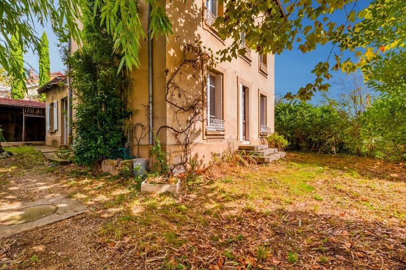 Maison - 146 m² - 8 pièces