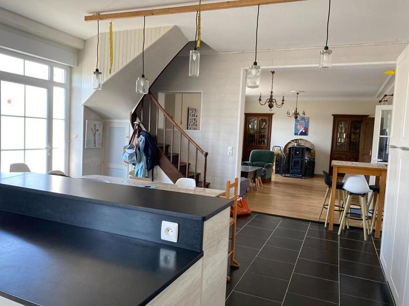 Maison - 239 m² - 6 pièces