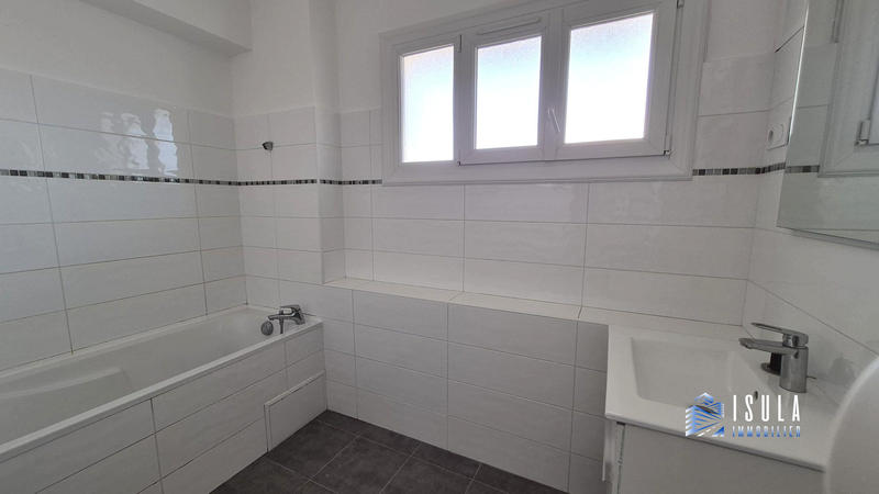 Appartement - 95 m² - 2 pièces