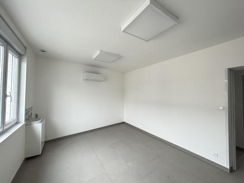 Local commercial - 61 m² - 4 pièces